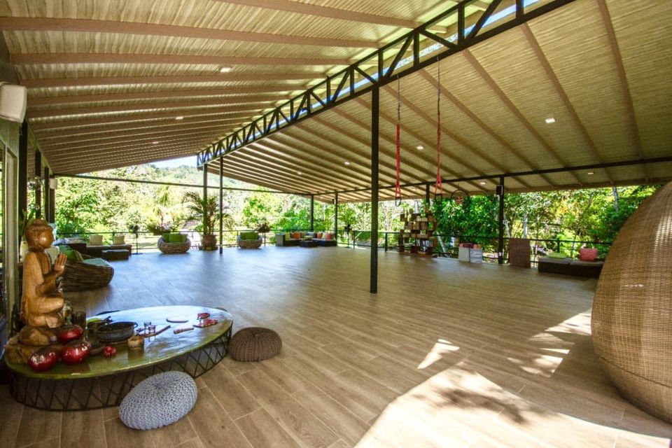 The 360-degree open-air yoga deck at the retreat center in Uvita